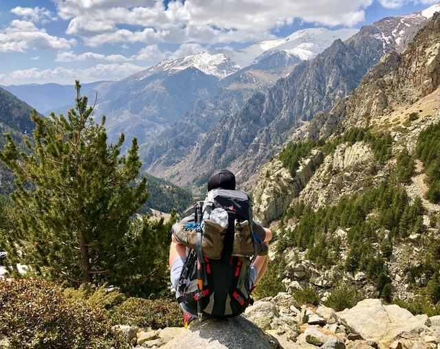 what to bring hiking checklist